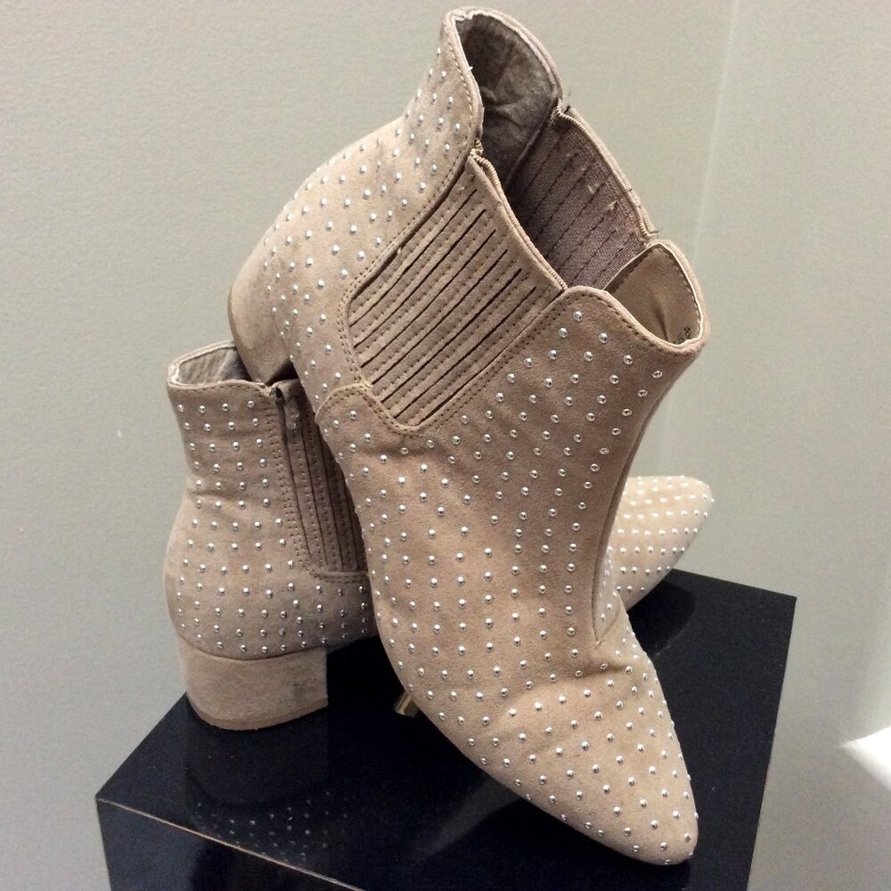 JUST FAB Stud Tan Booties Suede Feel Size 8 Slide On Boots 1 1/2 Heel